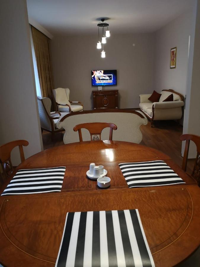 A Chic, Classic, Family-Friendly Apt. In Central Ankara, Turkey Luaran gambar